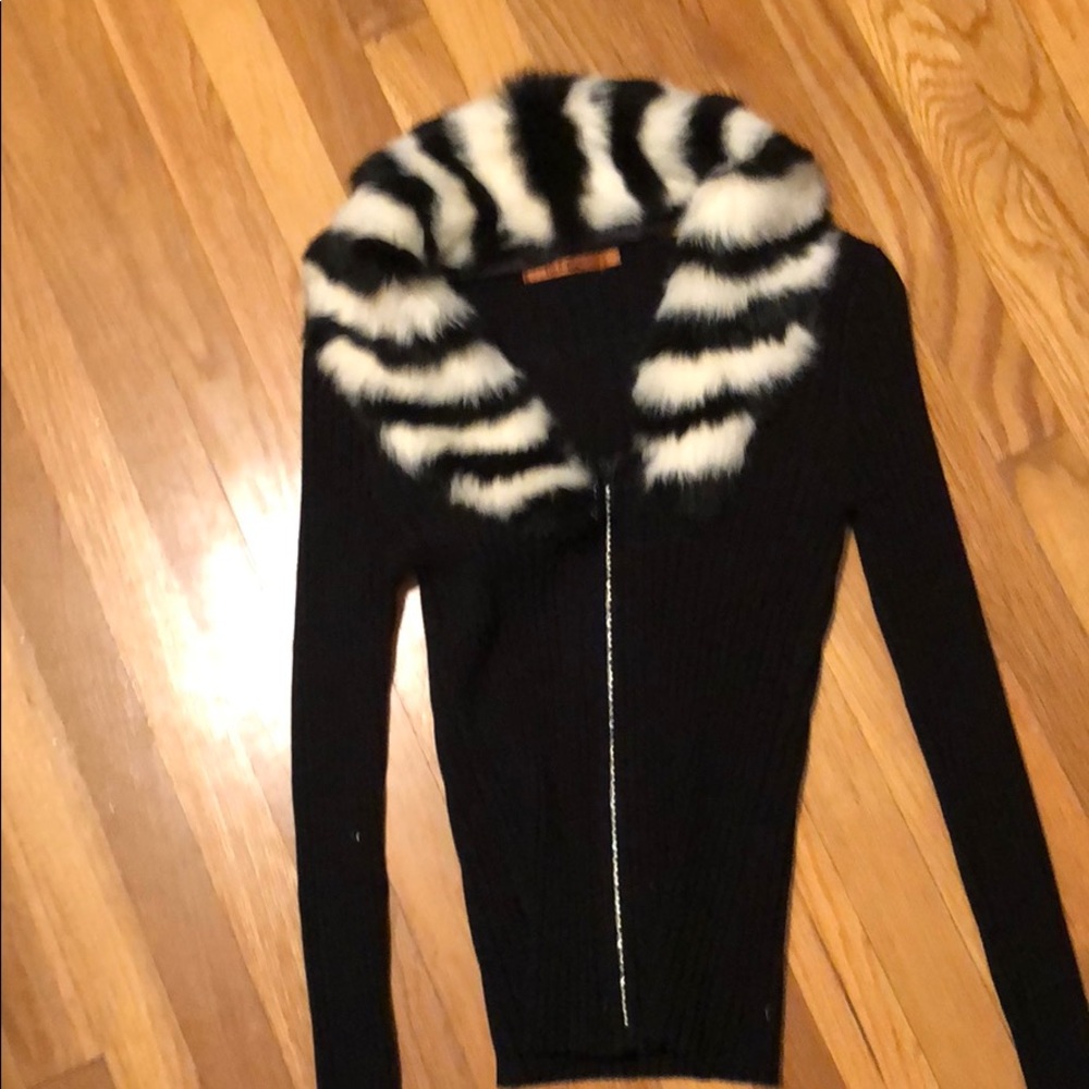 Belldina sweater with removable collar